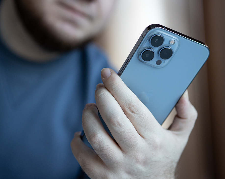 Новий вірус зламує iPhone та краде дані користувачів